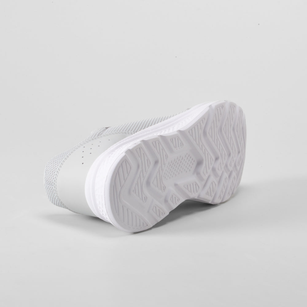 Deportiva walking gris y fucsia UTWO