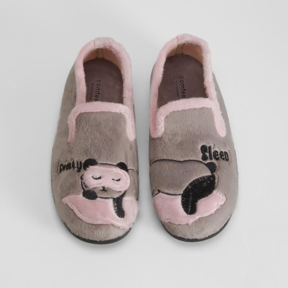Zapatilla casa cerrada oso panda gris COMFEET