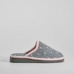 Zapatilla casa florecitas gris OLYNE