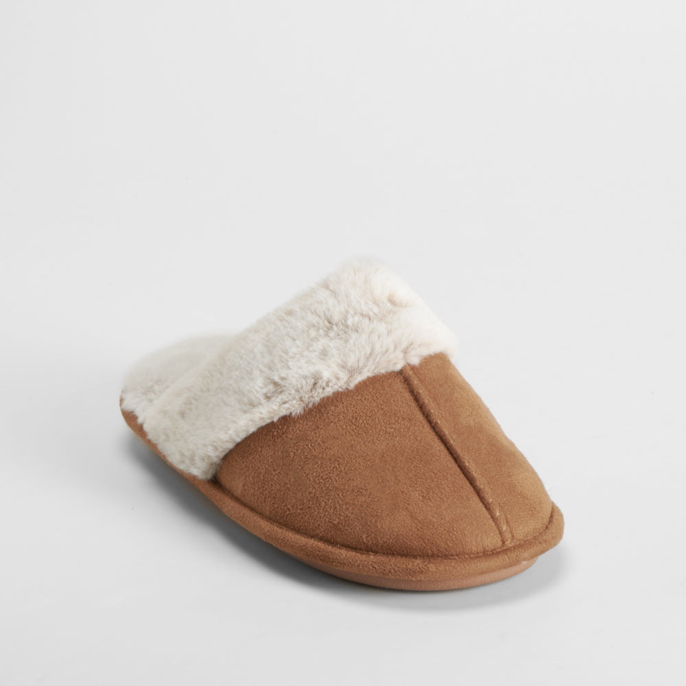 Zapatilla casa pelo cuero OLYNE
