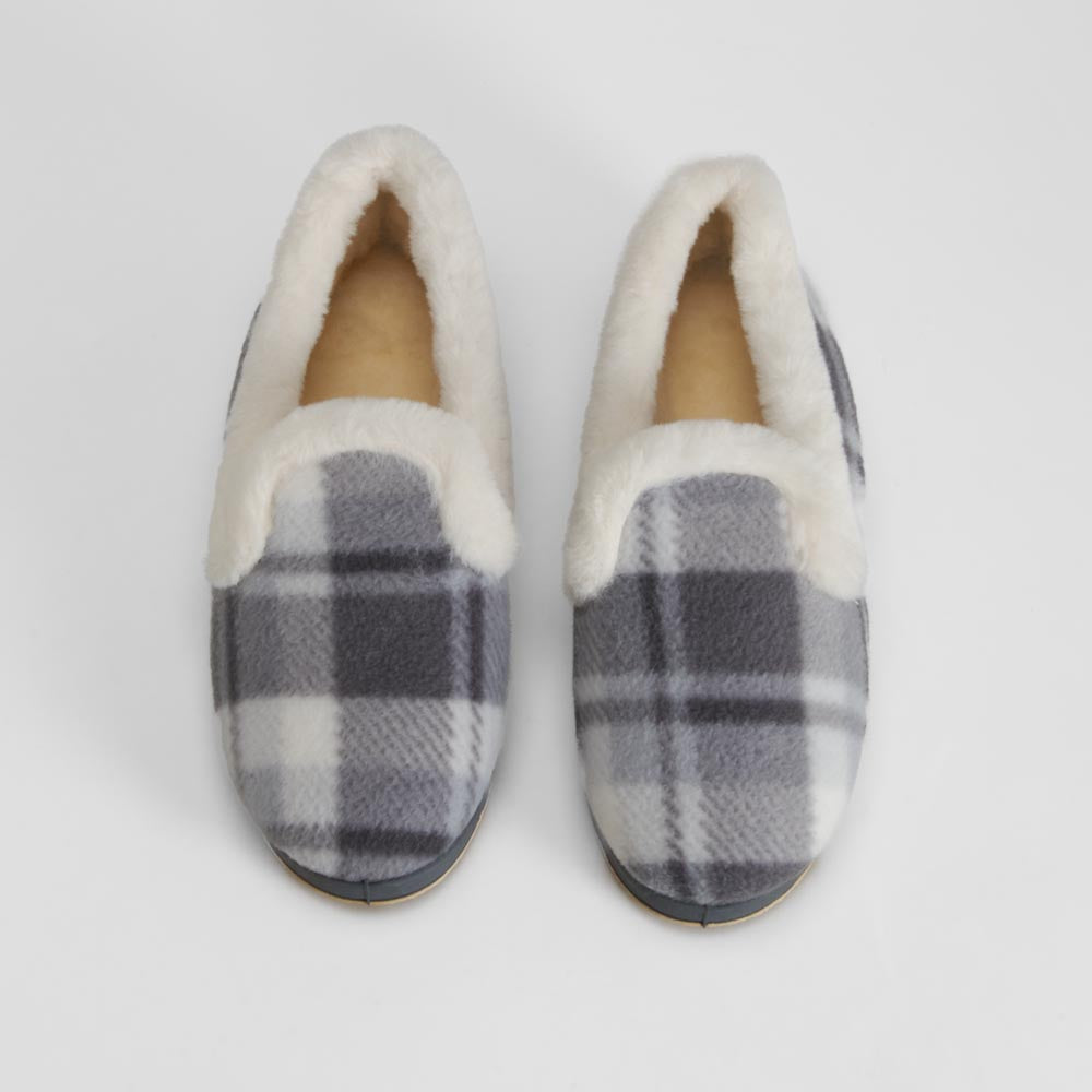 Zapatilla casa gris cuadros cálida OLYNE