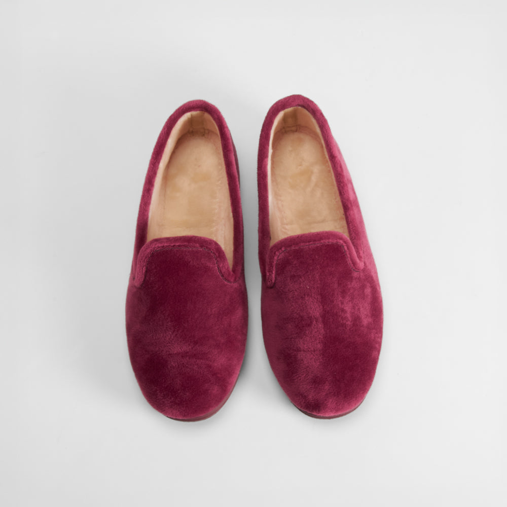 Zapatilla casa cerrada terciopelo burdeos OLYNE