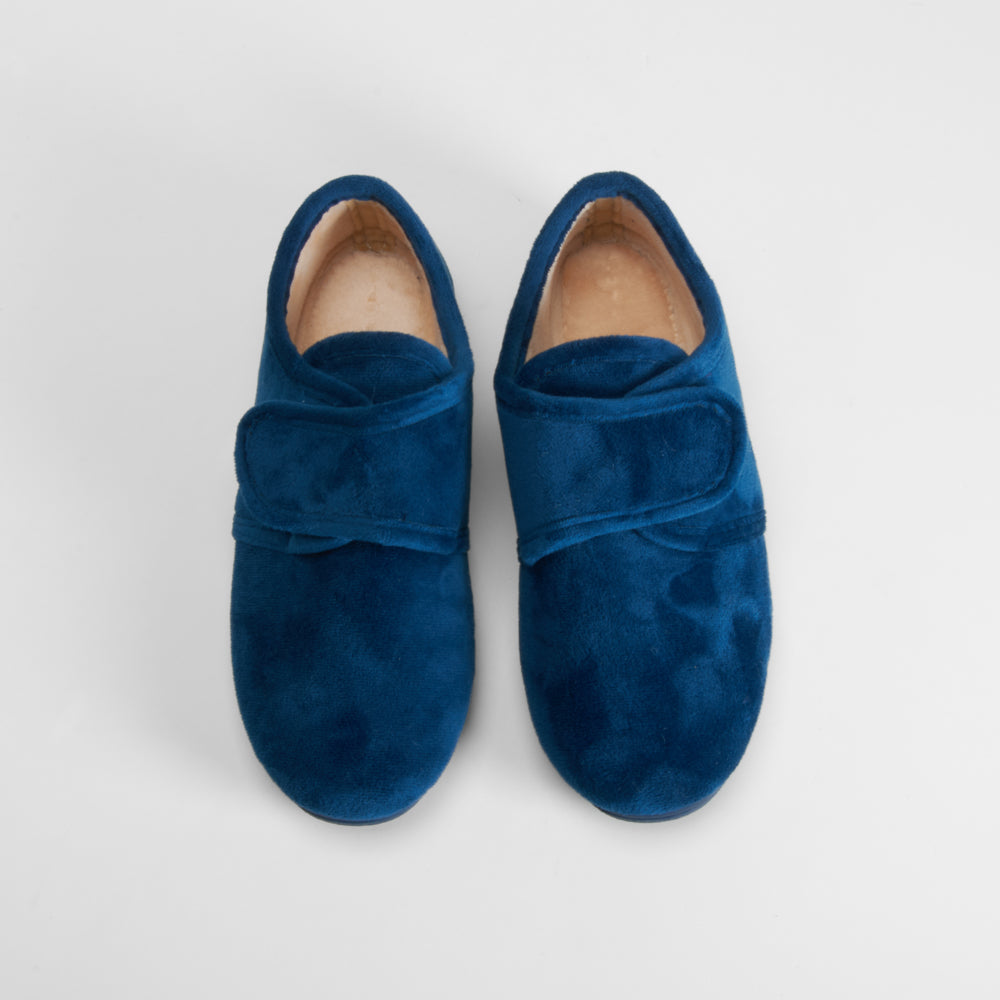 Zapatilla casa cerrada velcro azul OLYNE