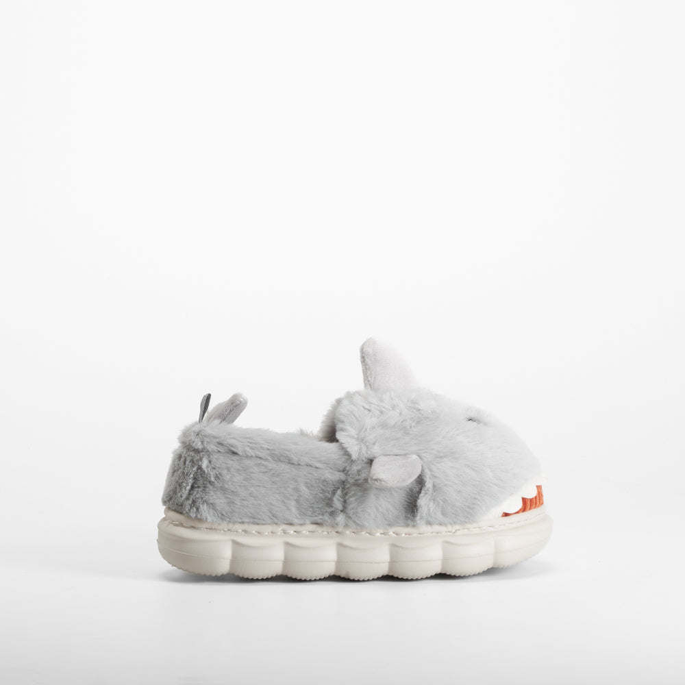 Zapatilla casa tiburón gris OLYNE