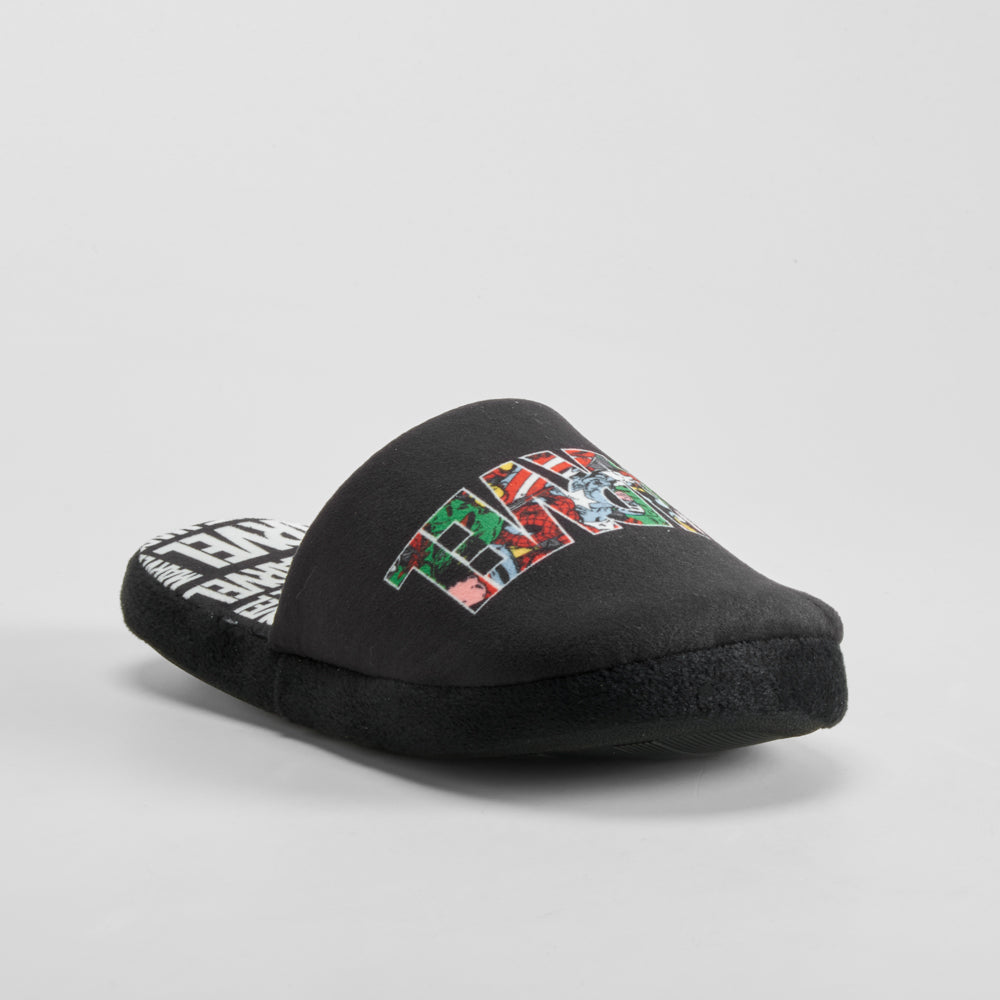Zapatilla casa negra MARVEL