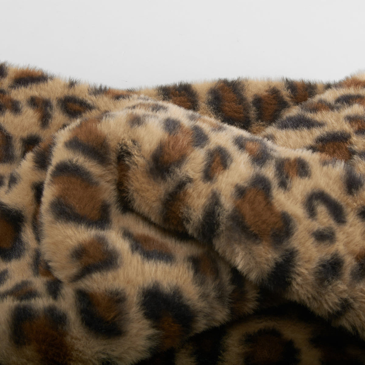 Cuello pelo animal print multicolor MERKAL
