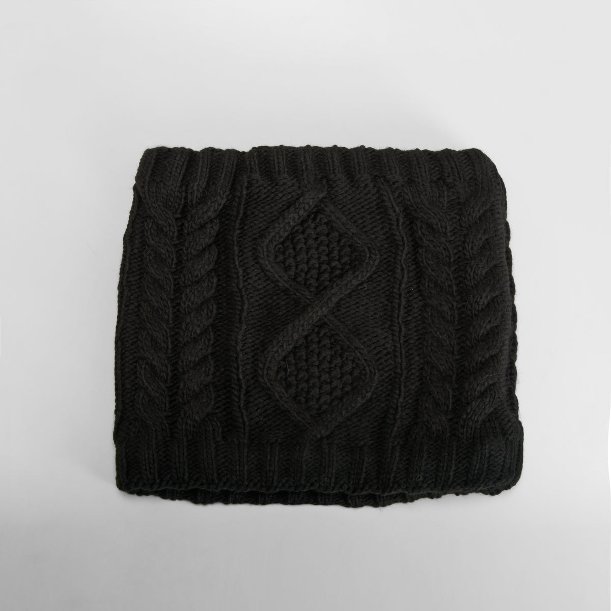Cuello punto trenzado negro MERKAL