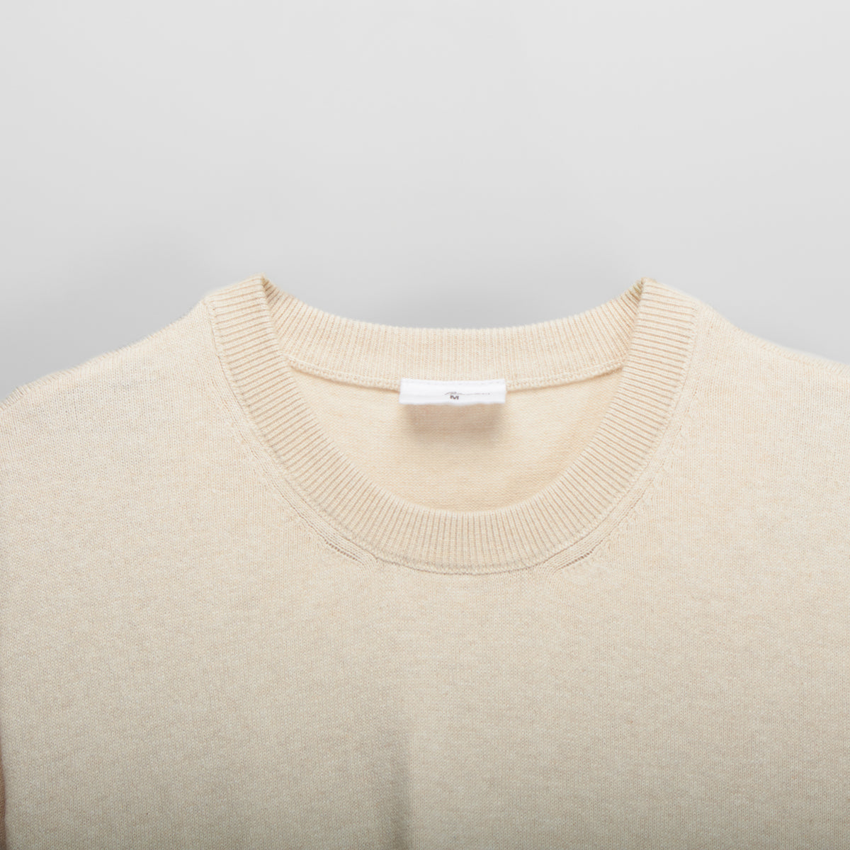 Jersey cuello redondo beige MR. HANSEN