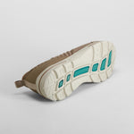 Zapatilla walking slip on marrón COMFEET