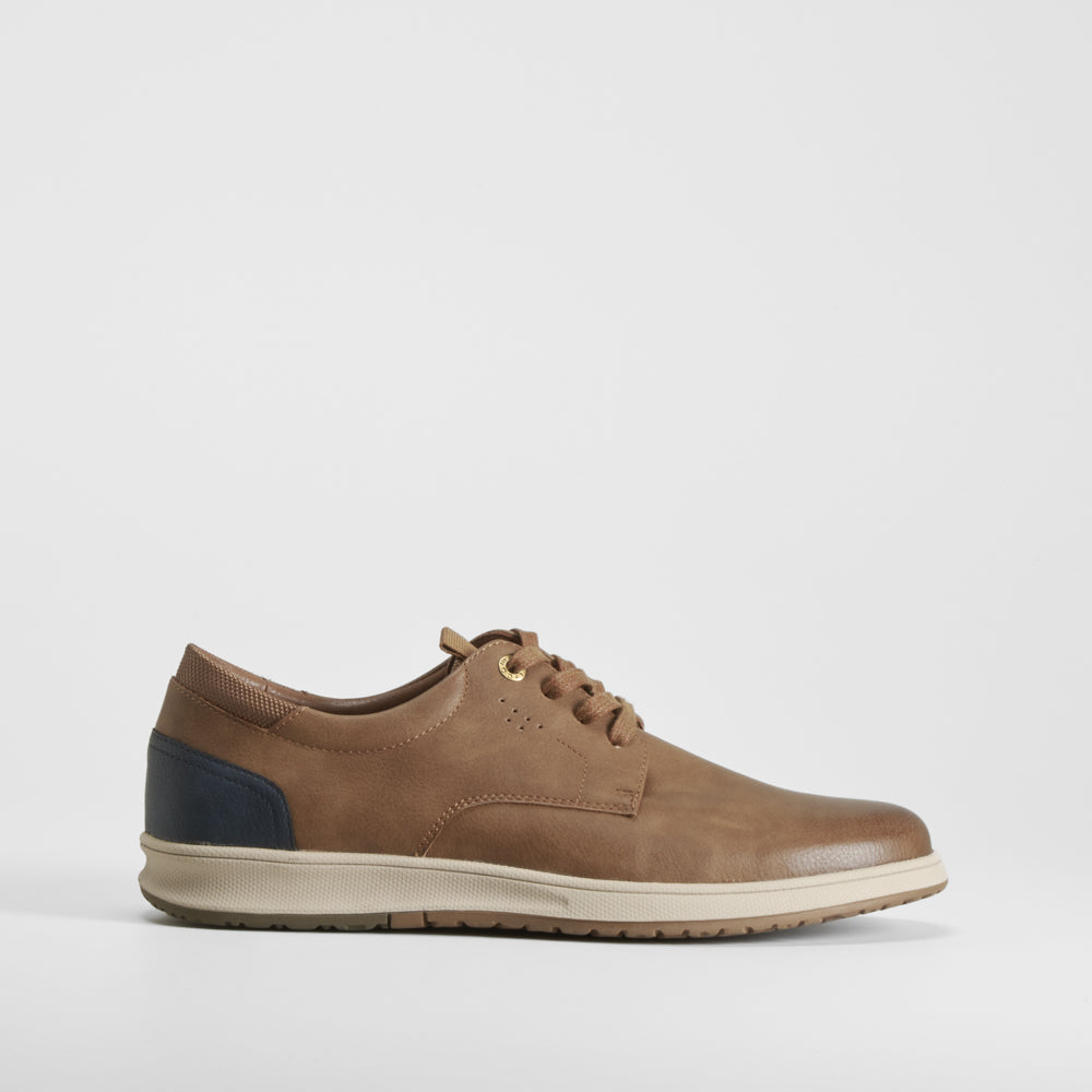 Zapato blucher casual marrón COMFEET