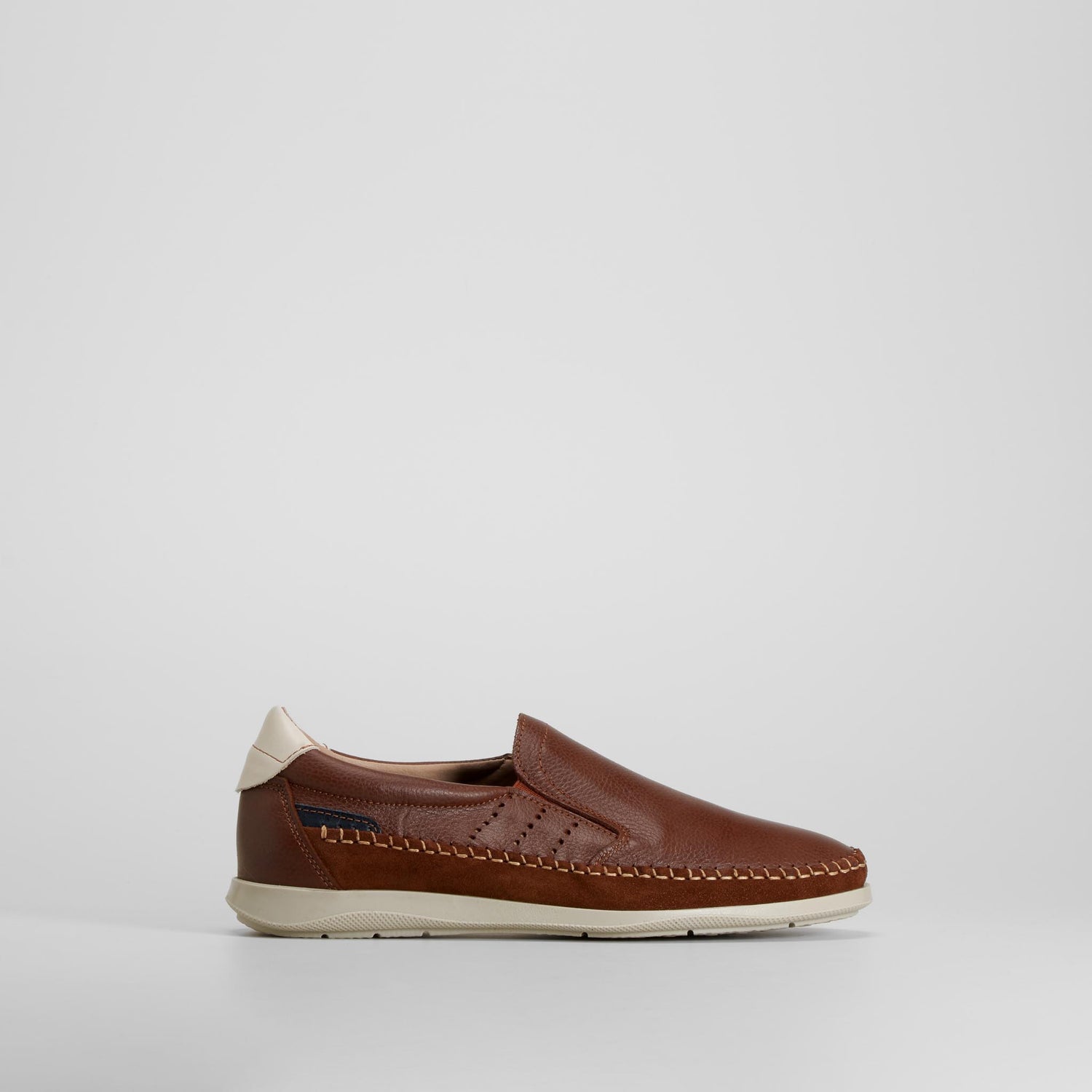 Mocasín slip-on piel marrón COMFEET