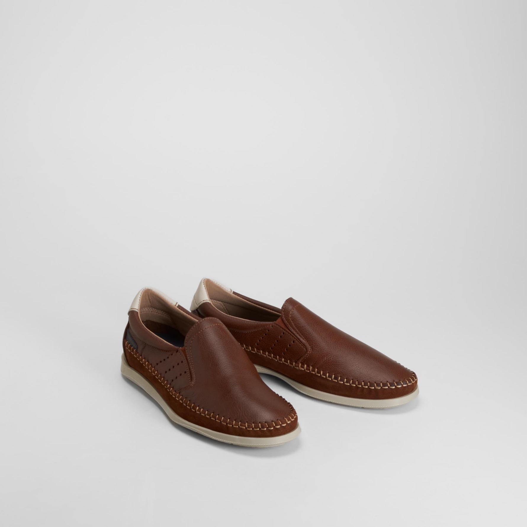 Mocasín slip-on piel marrón COMFEET