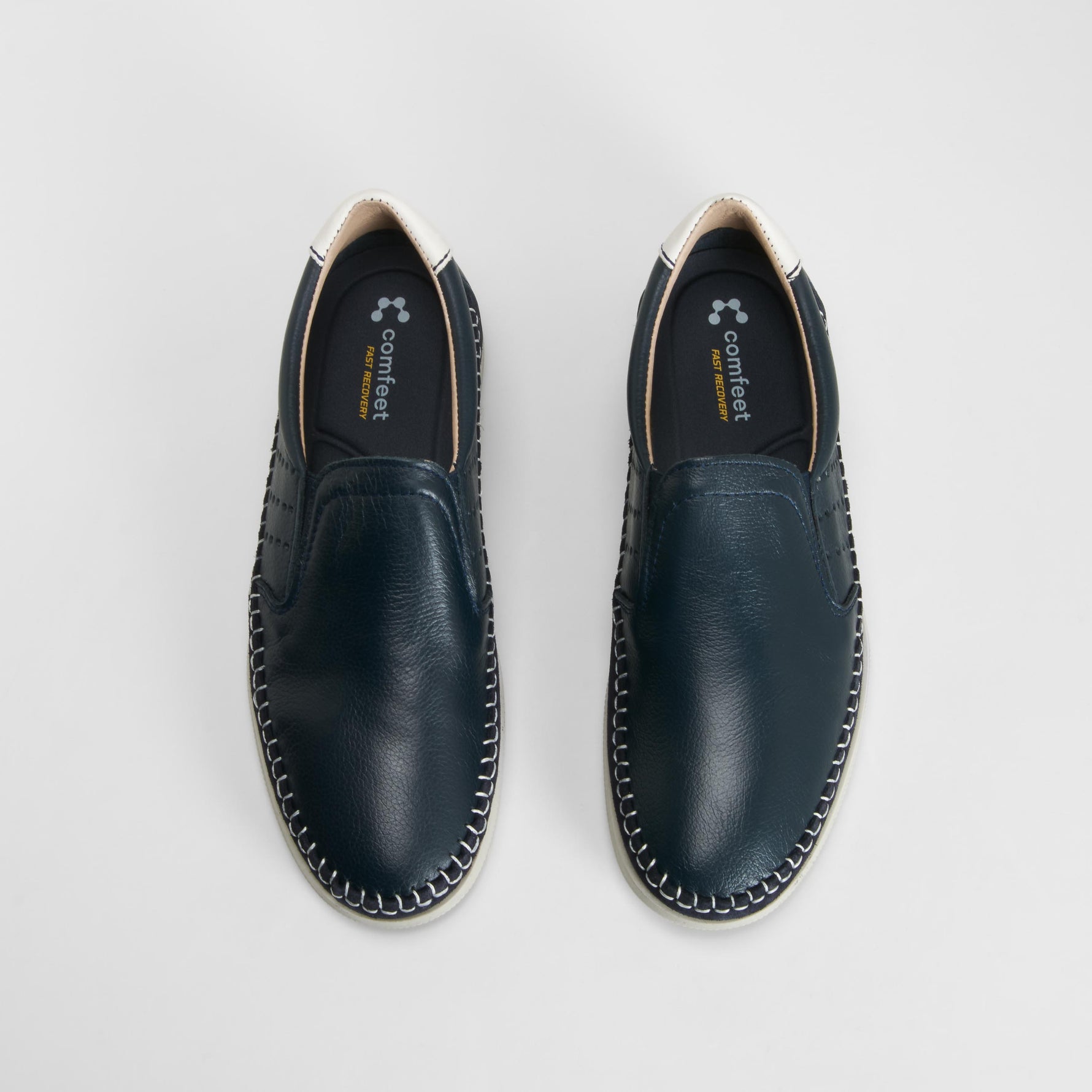Mocasín slip on piel azul marino COMFEET