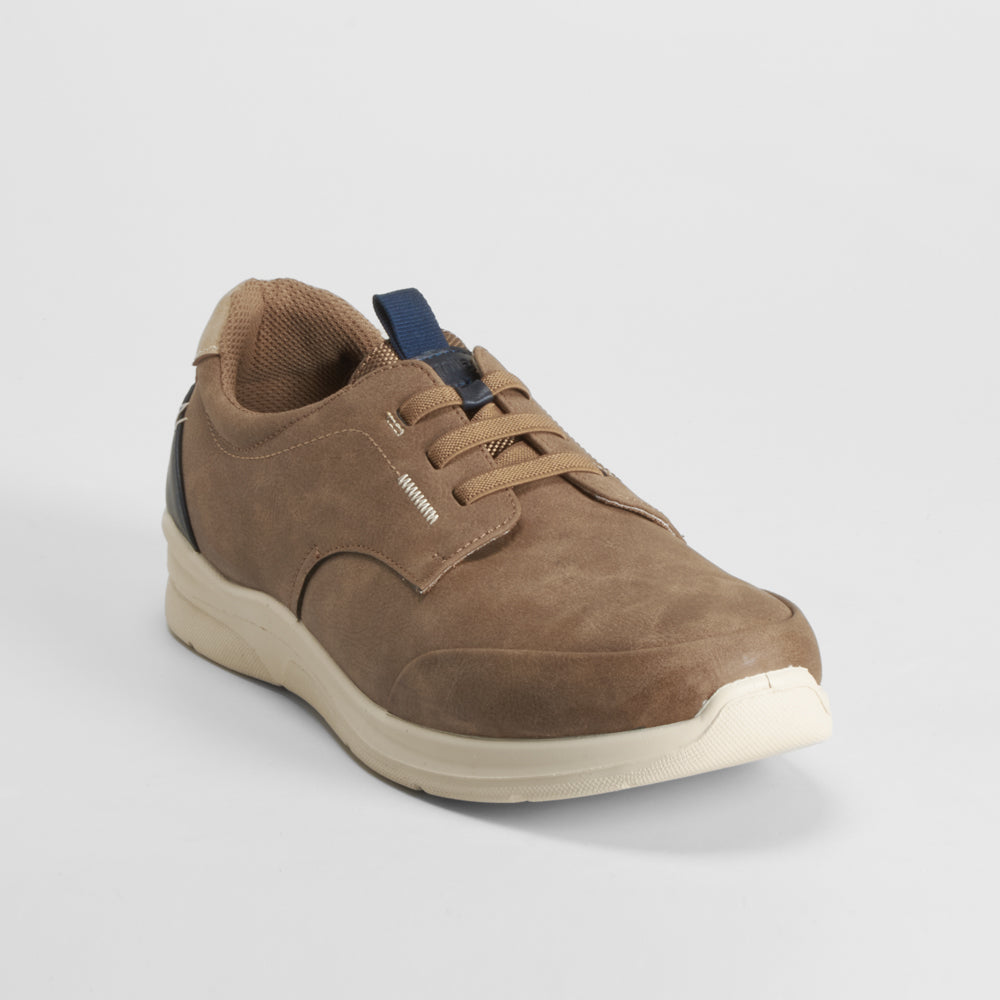 Zapatilla casual double fit marrón COMFEET
