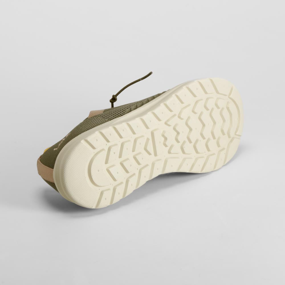 Zapatilla urbana ligera verde LOIS