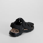 Sandalia deportiva cerrada negra LOIS