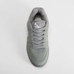 Deportiva skate gris NYC