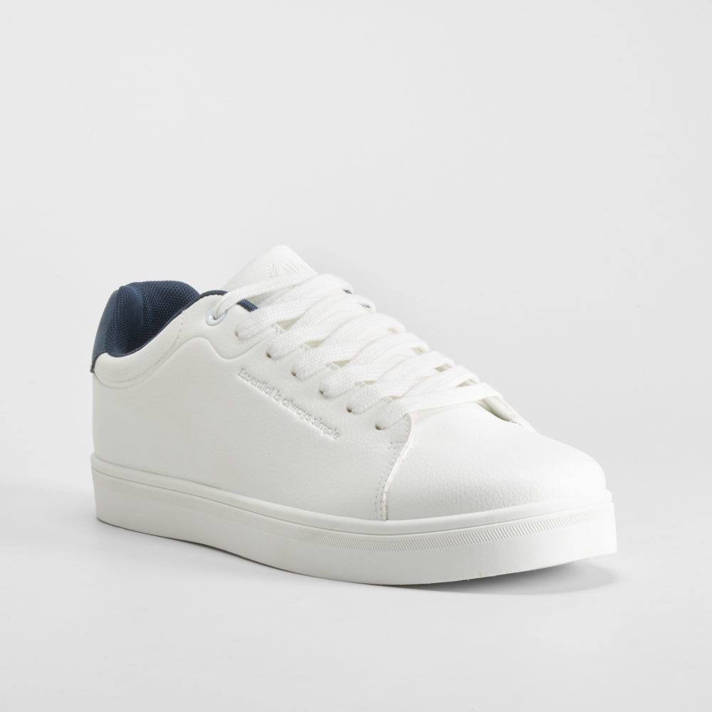 Deportiva básica blanca NYC