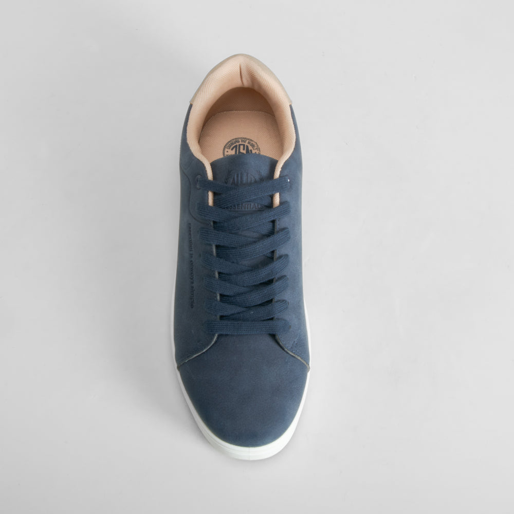 Deportiva casual azul marino y beige NYC