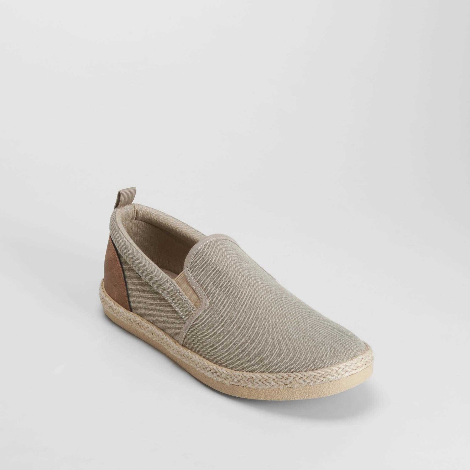 Zapatilla lona slip on casual beige NYC