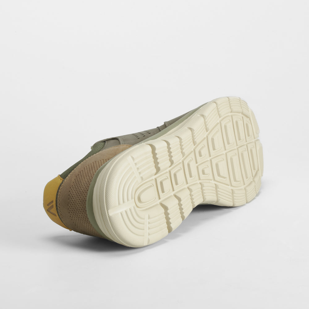 Deportiva casual slip on kaki SENDA ROAD