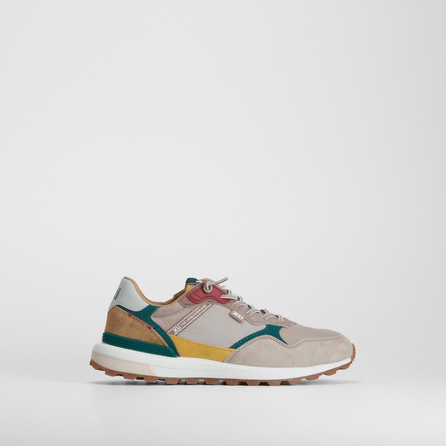Zapatilla deportiva jogger beige XTI