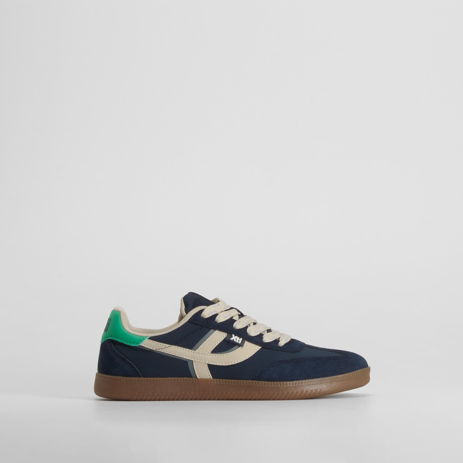 Zapatilla casual suela caramelo azul XTI