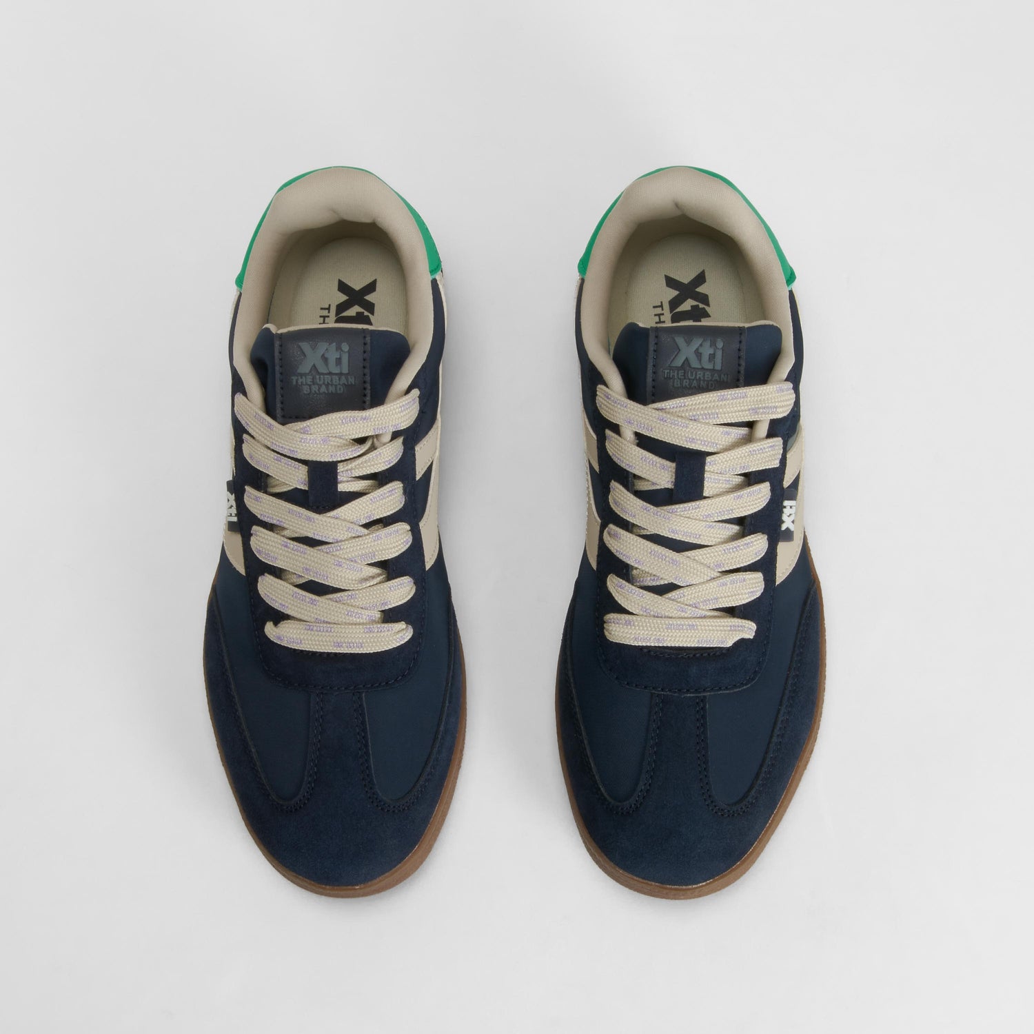 Zapatilla casual suela caramelo azul XTI