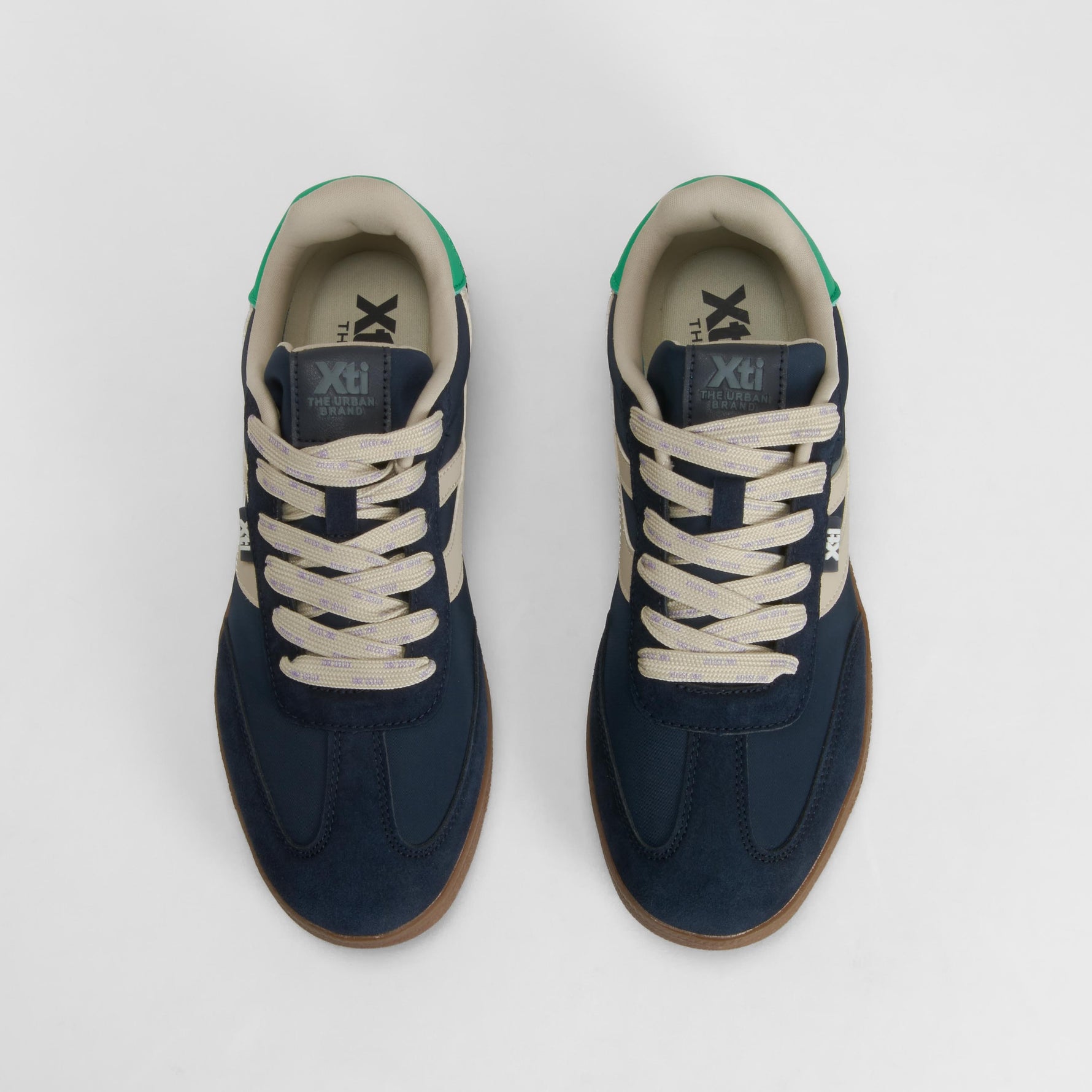 Zapatilla casual suela caramelo azul XTI