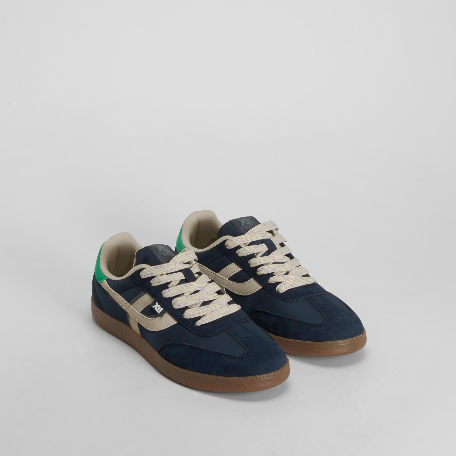 Zapatilla casual suela caramelo azul XTI