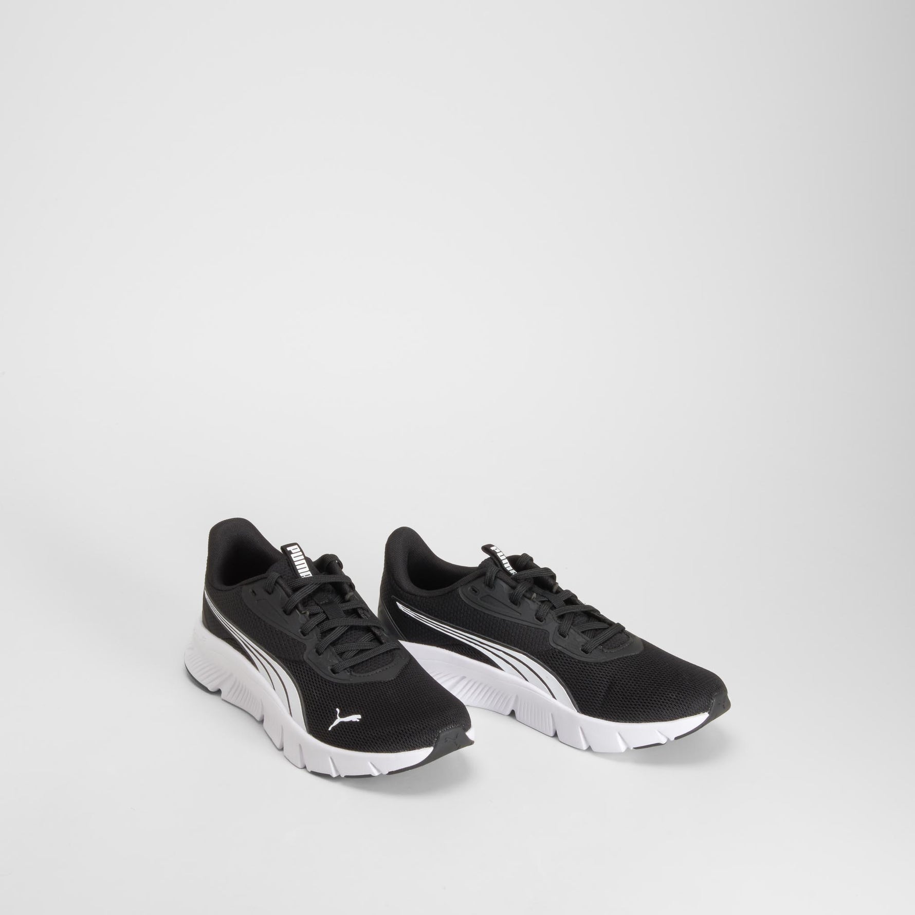Zapatilla deportiva Flex Focus negro PUMA