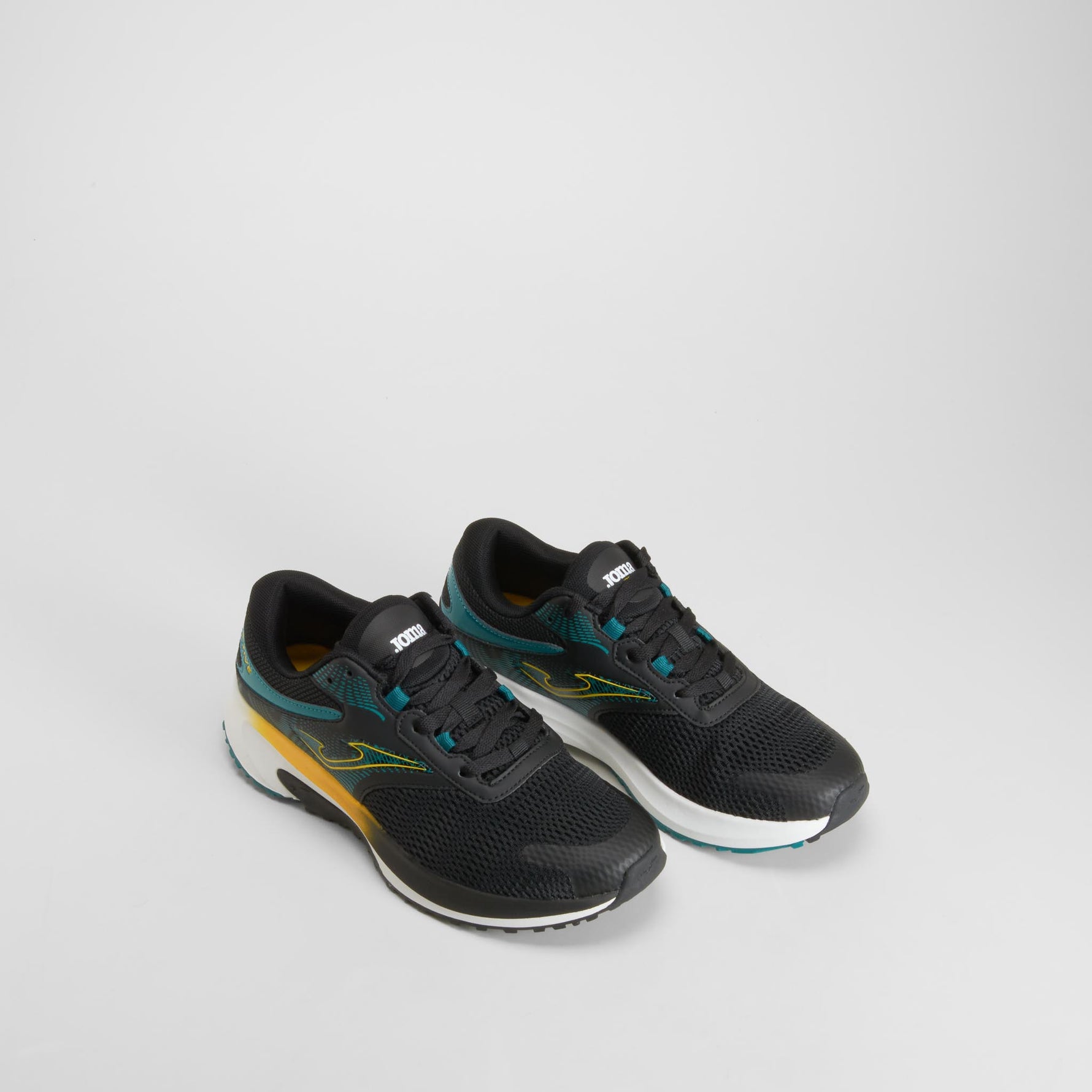 Zapatilla deportiva Active 2601 negra moderna JOMA