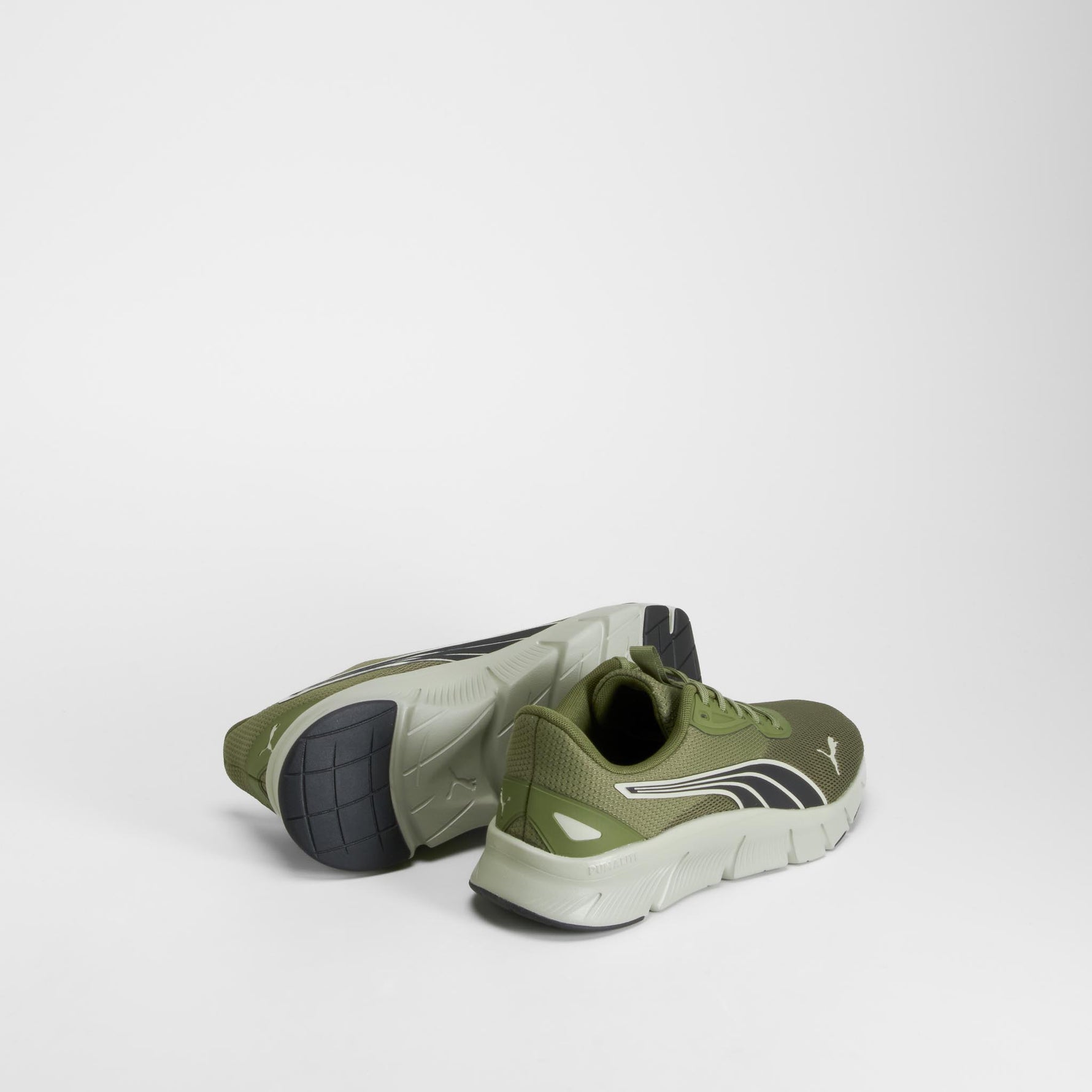 Zapatilla deportiva Flex Focus verde PUMA