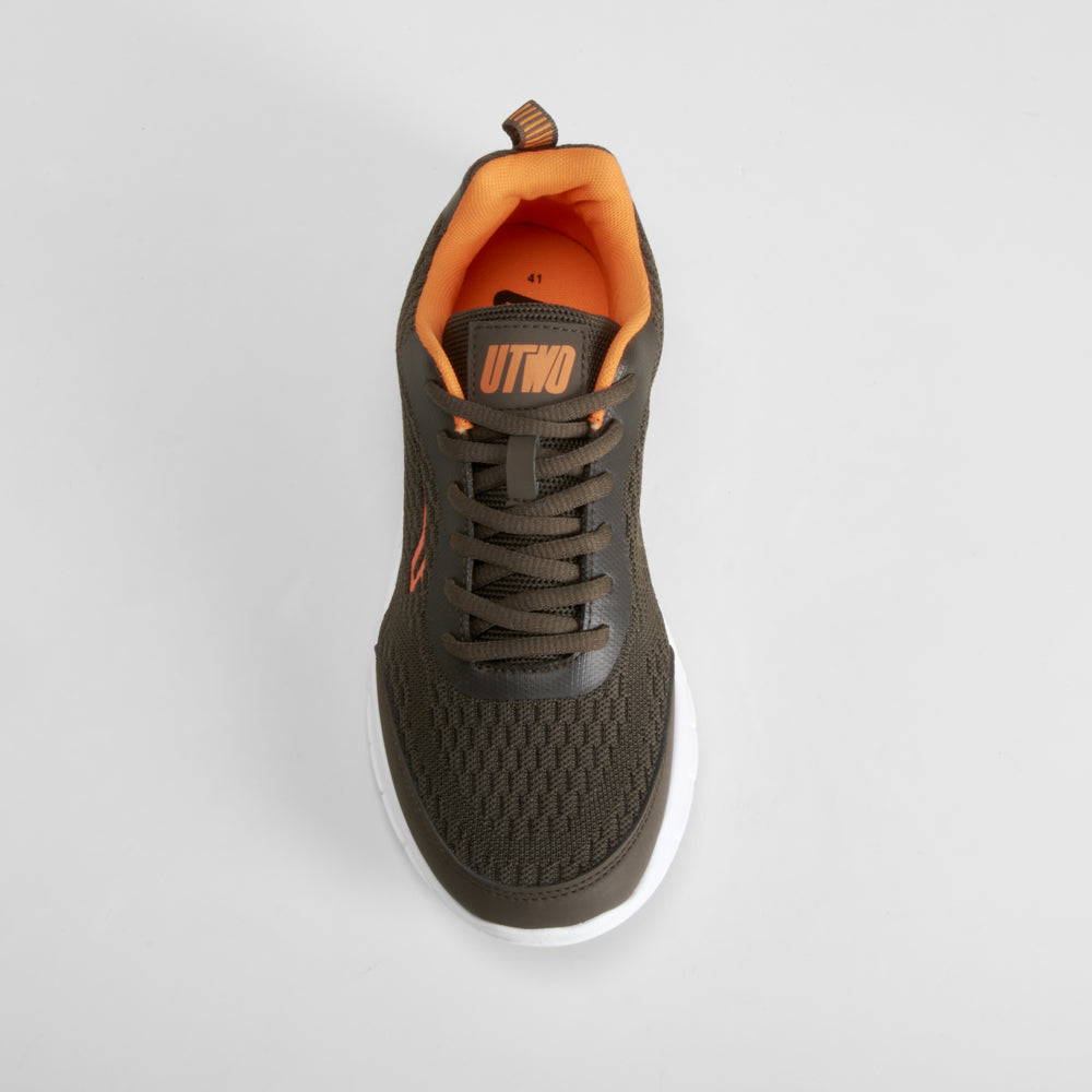 Deportiva kaki y naranja UTWO