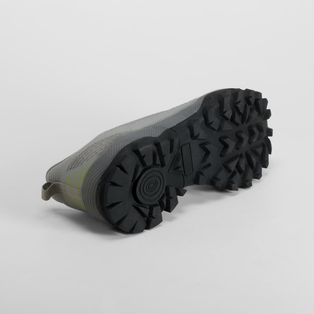Deportivo trekking cordones gris UTWO