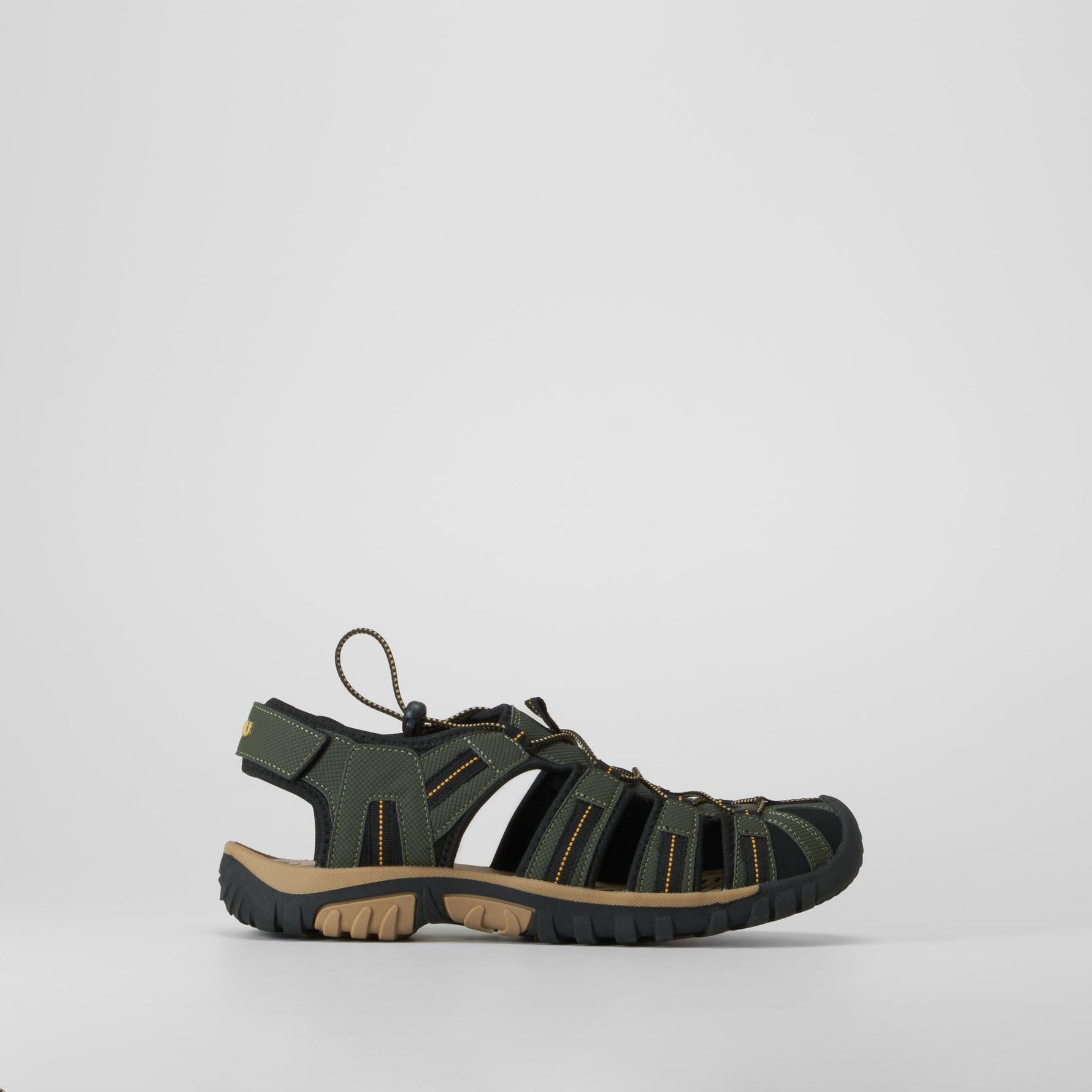 Sandalia deportiva cerrada verde UDOK