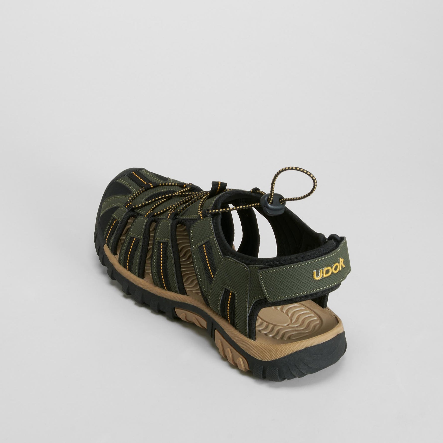 Sandalia deportiva cerrada verde UDOK