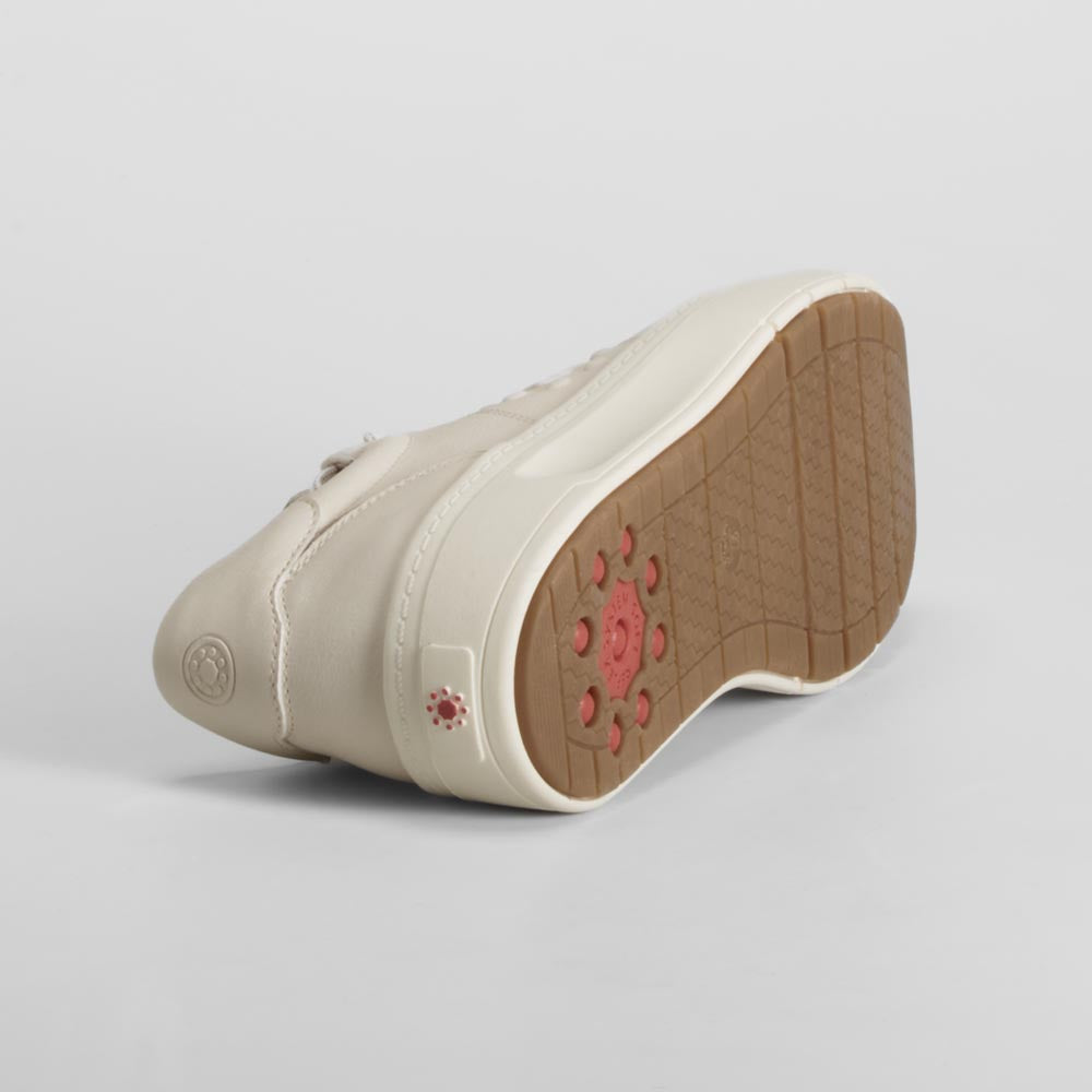 Zapatilla con cordones beige RELIFE