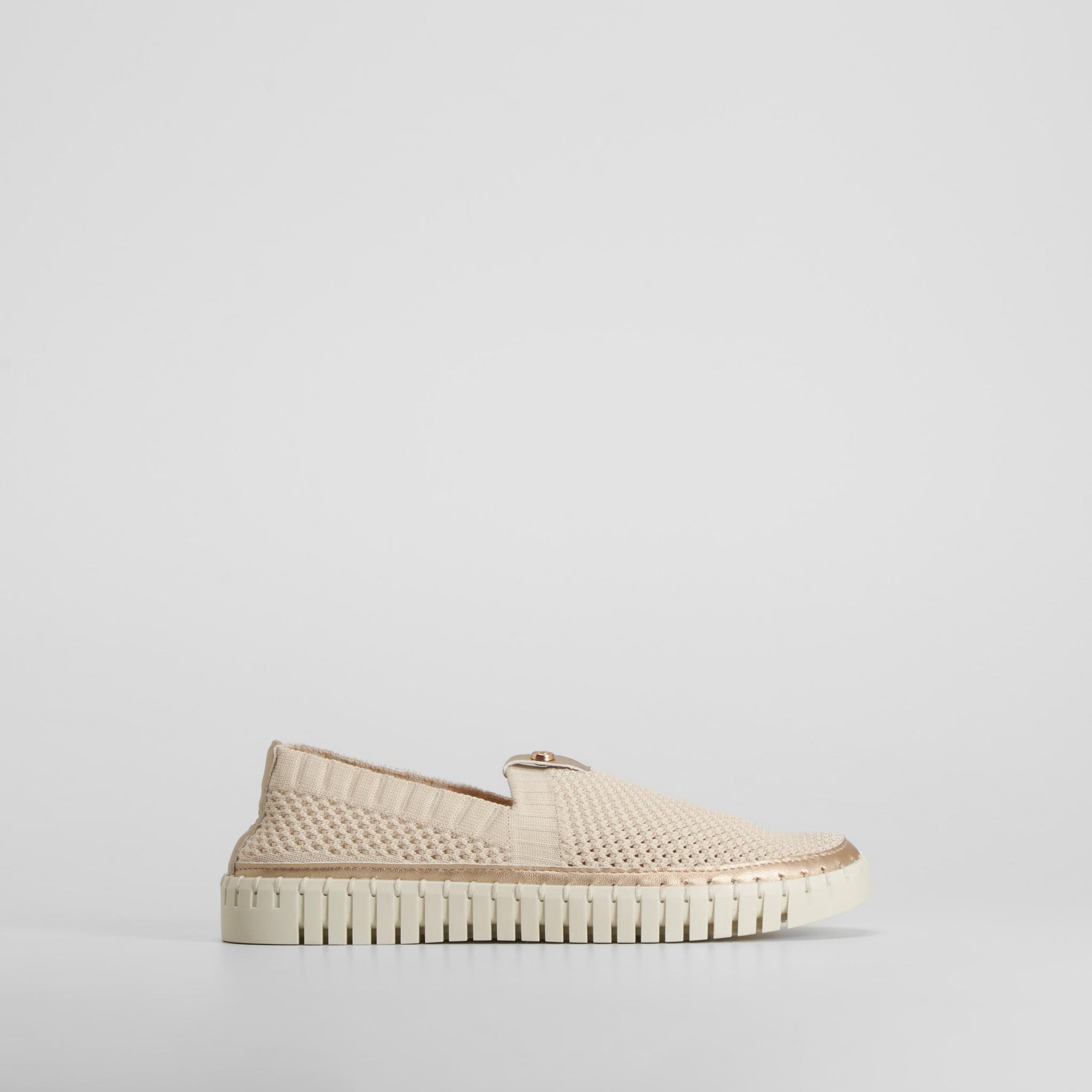 Zapato slip on tejido plata MYSOFT