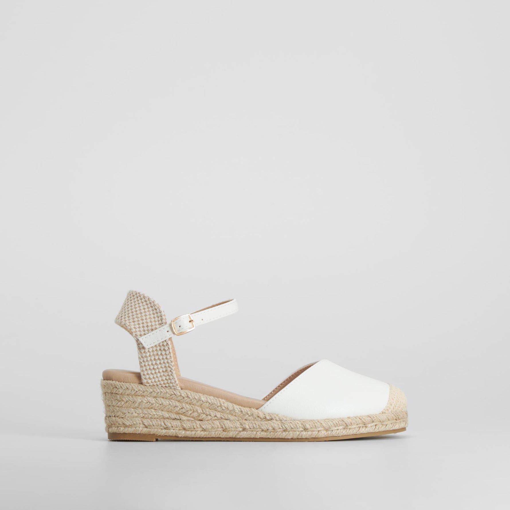 Sandalia yute cuña baja confort blanca MYSOFT