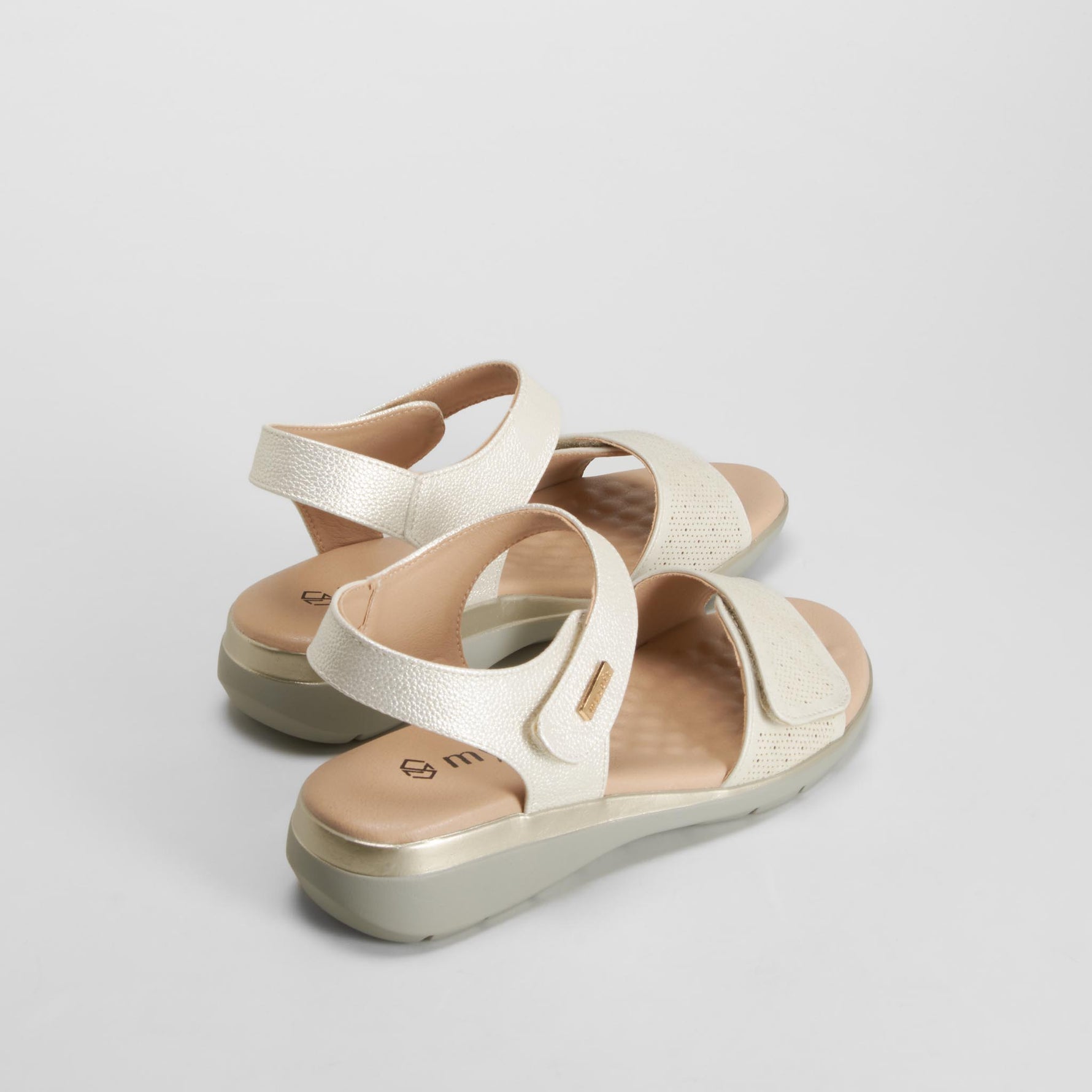 Sandalia velcro plata MYSOFT