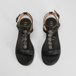 Sandalia plana romana negra MYSOFT