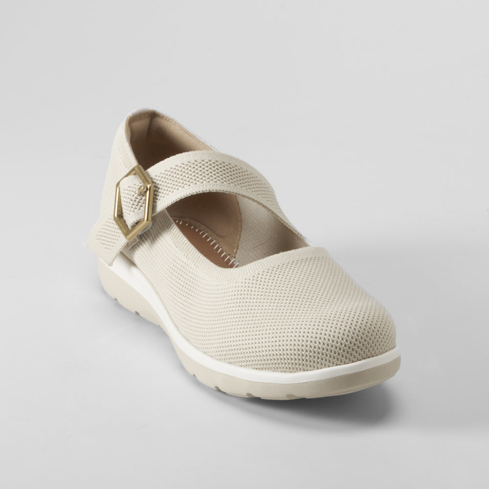 Zapato merceditas confort hebilla beige COMFEET