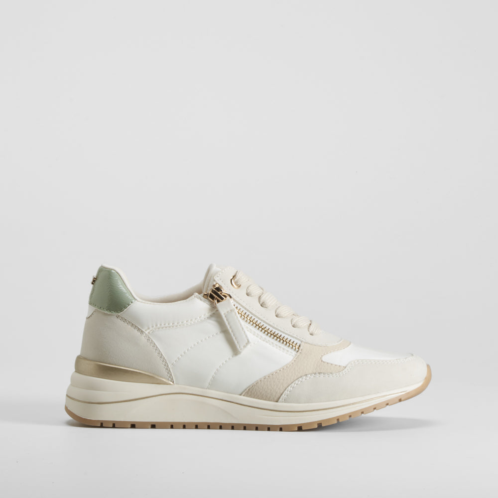Zapatilla beige con cremallera lateral COMFEET