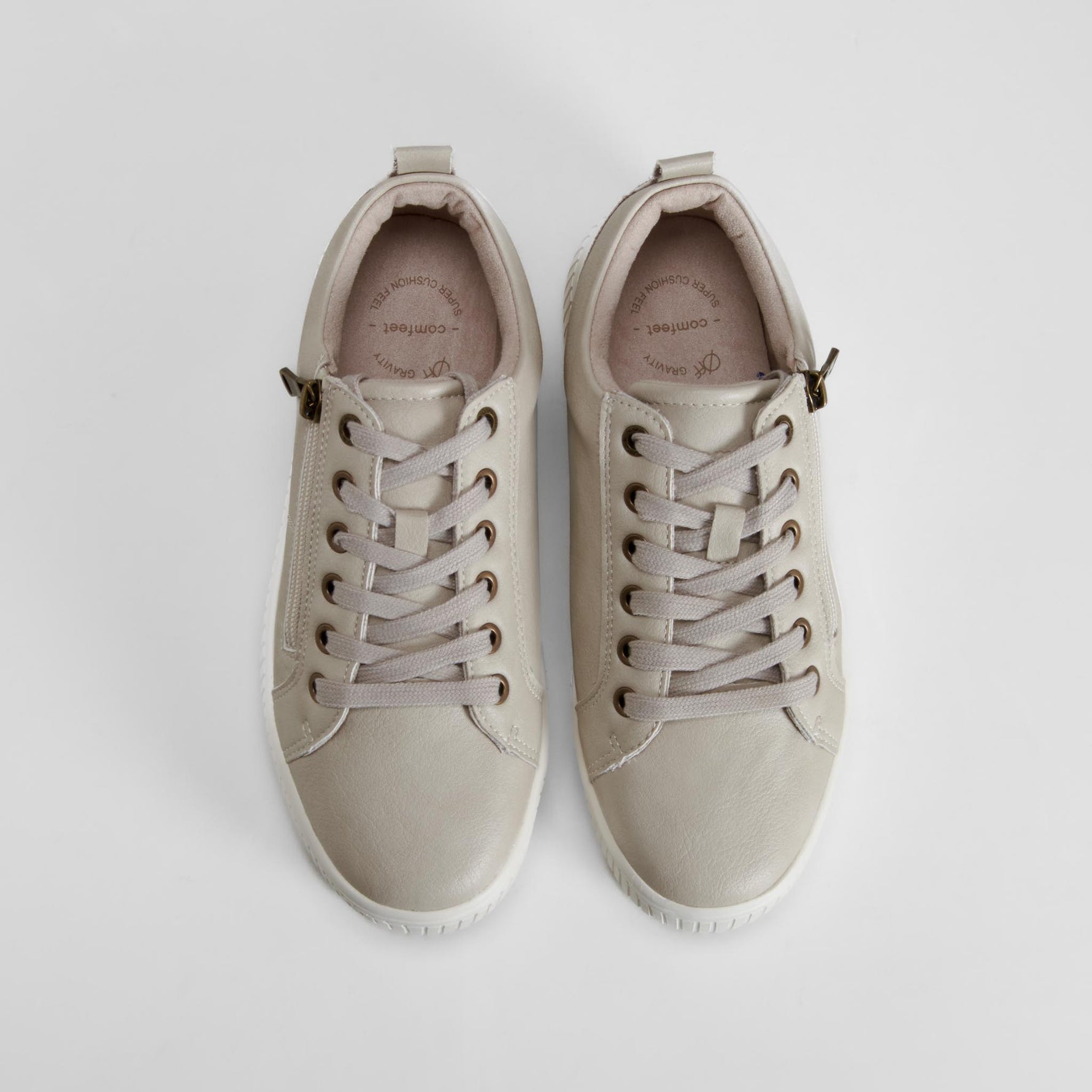 Sneaker Off Gravity cremallera beige COMFEET