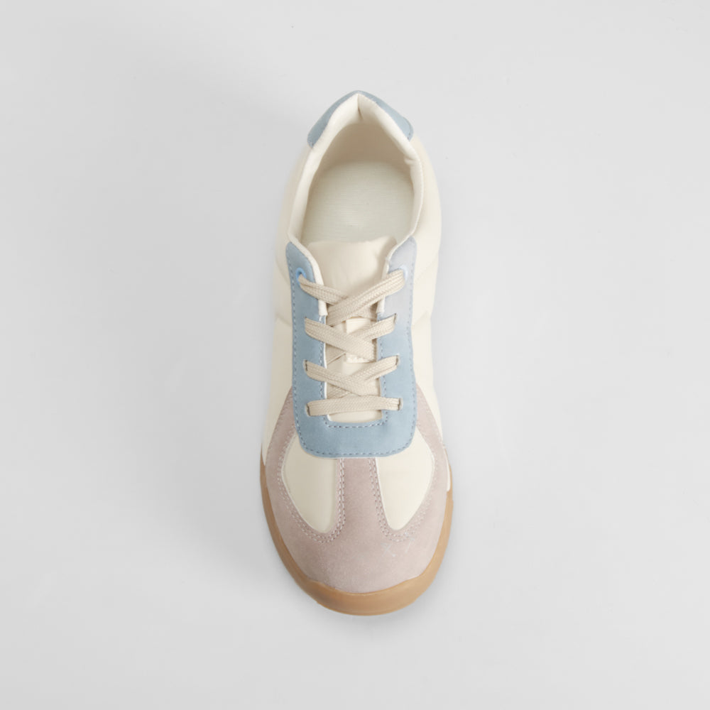 Sneaker cordón multicolor COMFEET