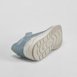 Zapato merceditas de cuña azul COMFEET