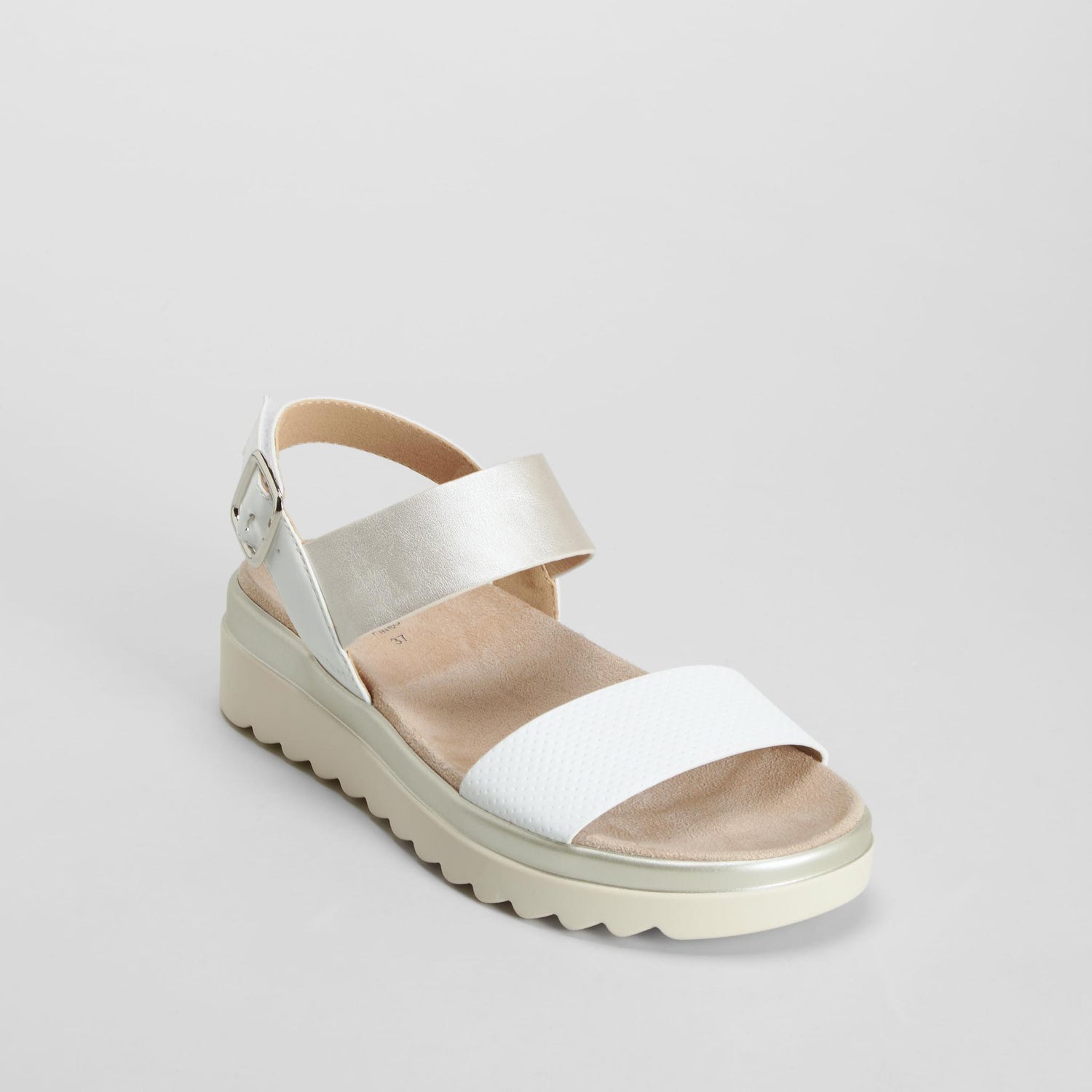 Sandalia plana blanca COMFEET