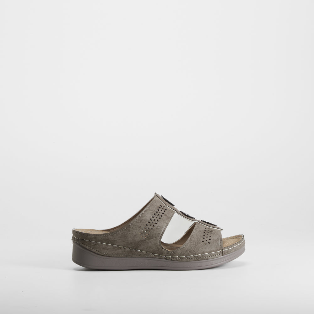 Sandalia cosida confort beige COMFEET