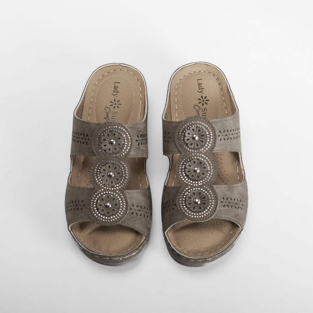 Sandalia cosida confort beige COMFEET